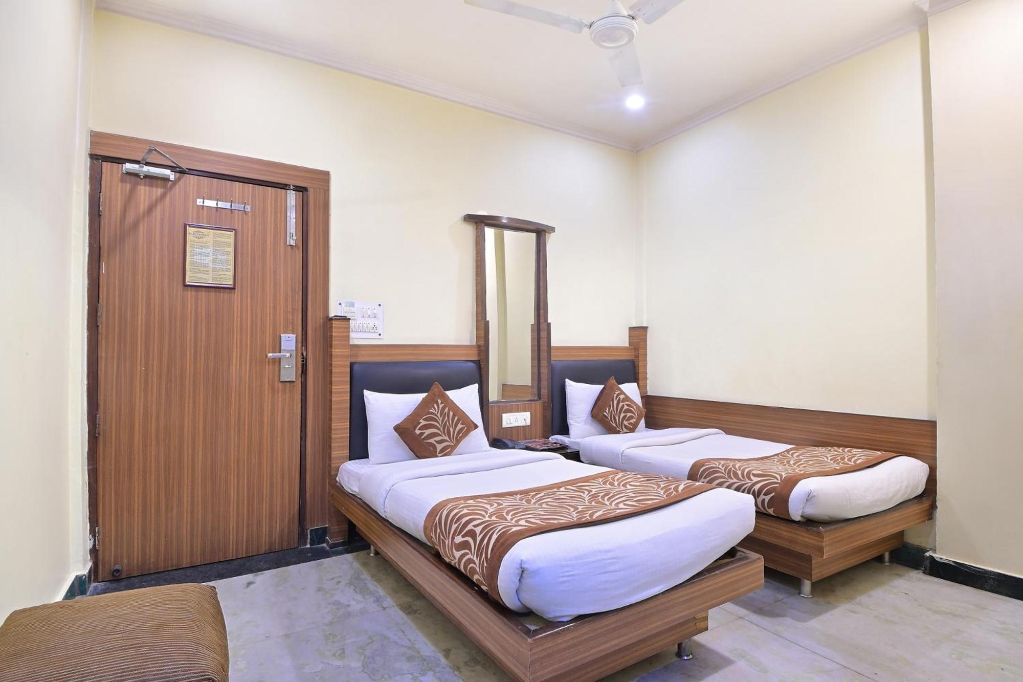 Hotel Hari Piorko Grand - 2 Min From New Delhi Railway Station Exterior foto
