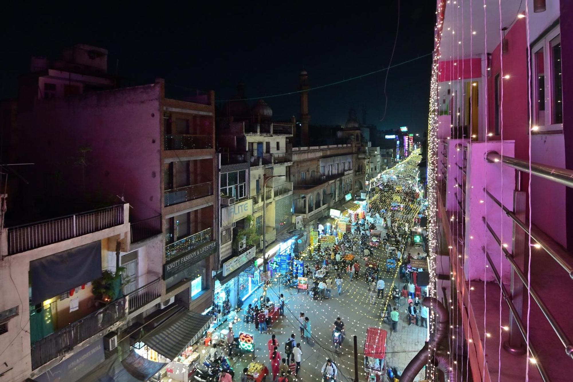 Hotel Hari Piorko Grand - 2 Min From New Delhi Railway Station Exterior foto