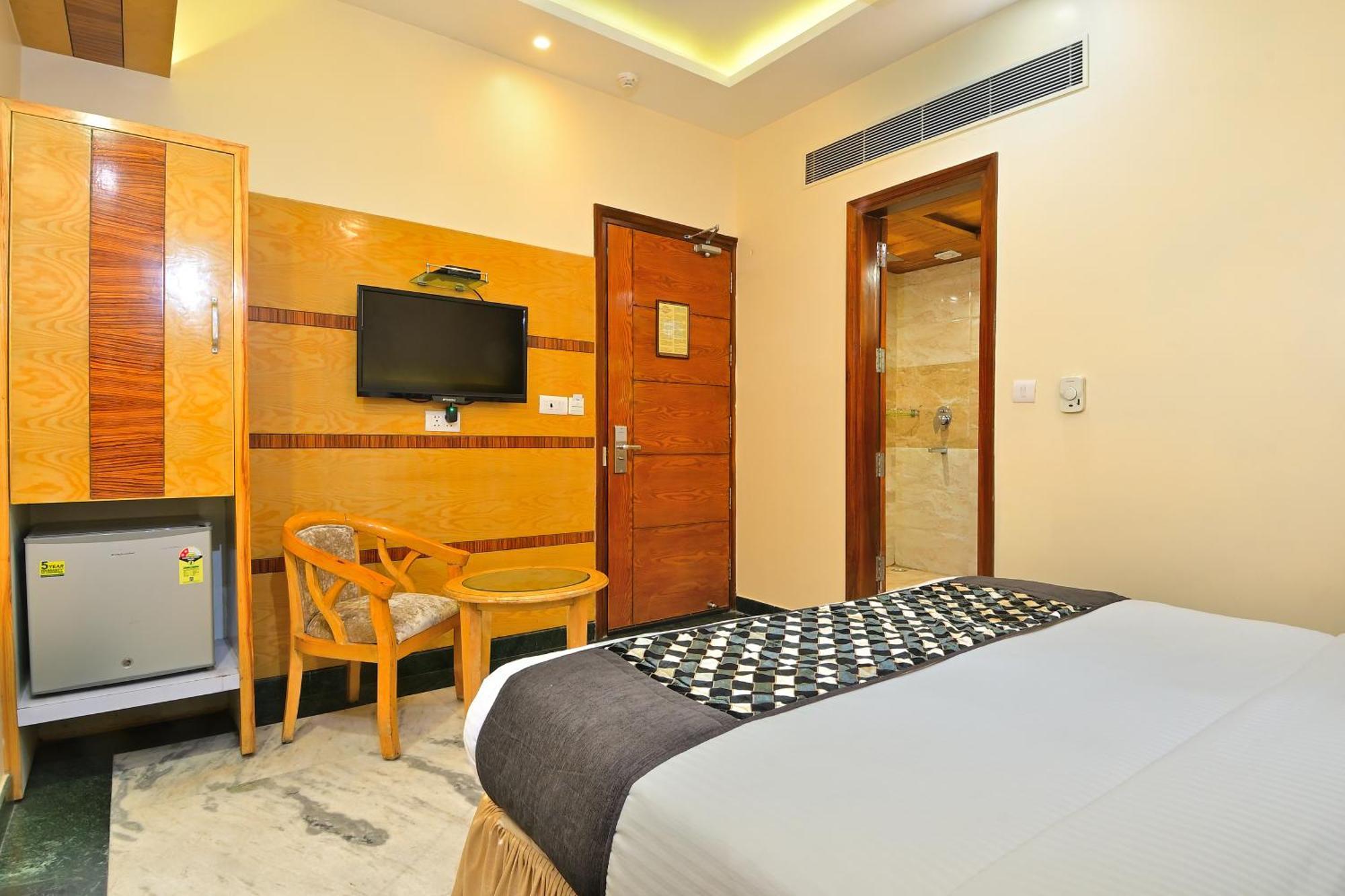 Hotel Hari Piorko Grand - 2 Min From New Delhi Railway Station Exterior foto