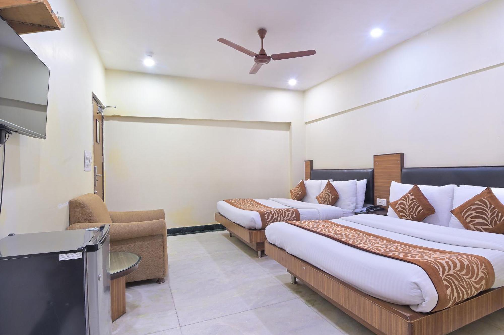 Hotel Hari Piorko Grand - 2 Min From New Delhi Railway Station Exterior foto